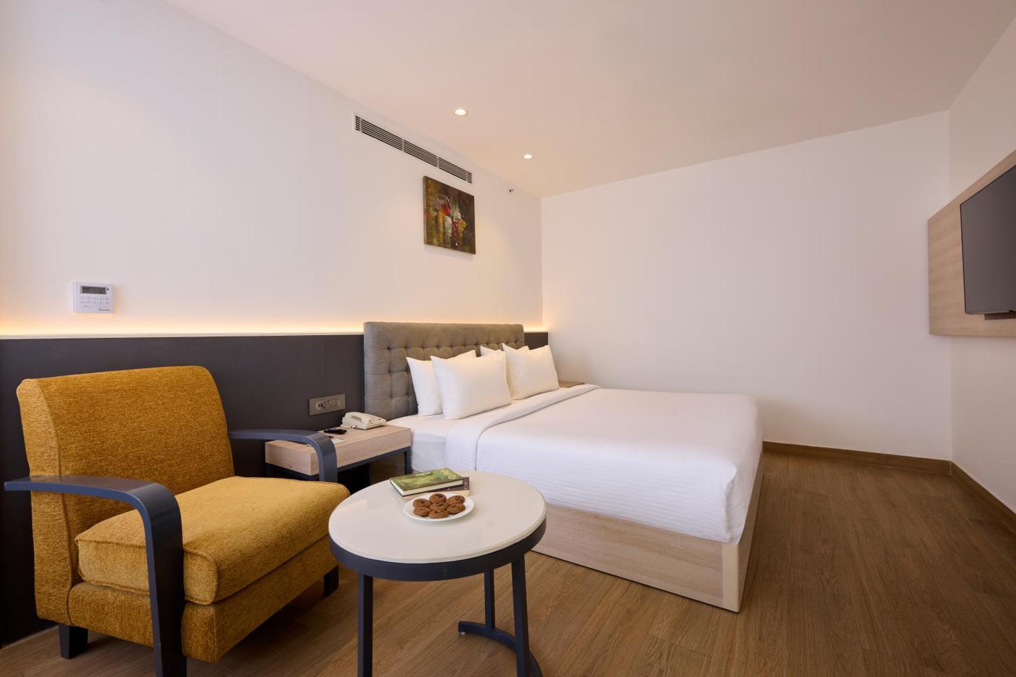 Delite Sarovar Portico Faridabad Extérieur photo