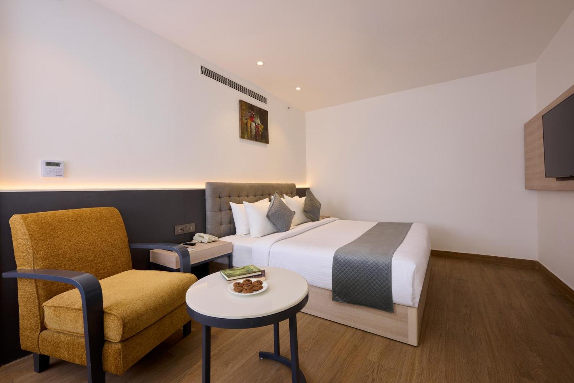 Delite Sarovar Portico Faridabad Extérieur photo