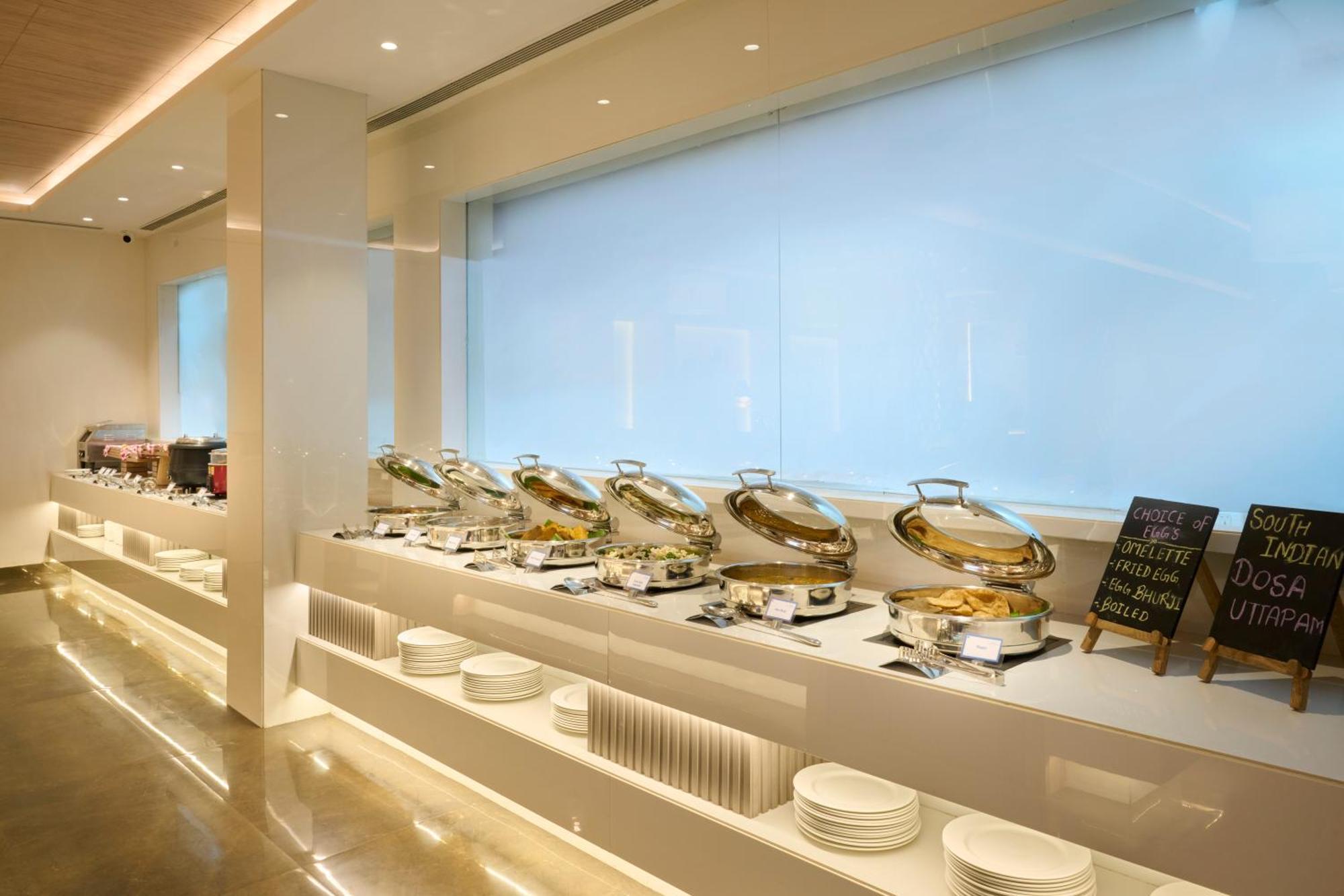 Delite Sarovar Portico Faridabad Extérieur photo