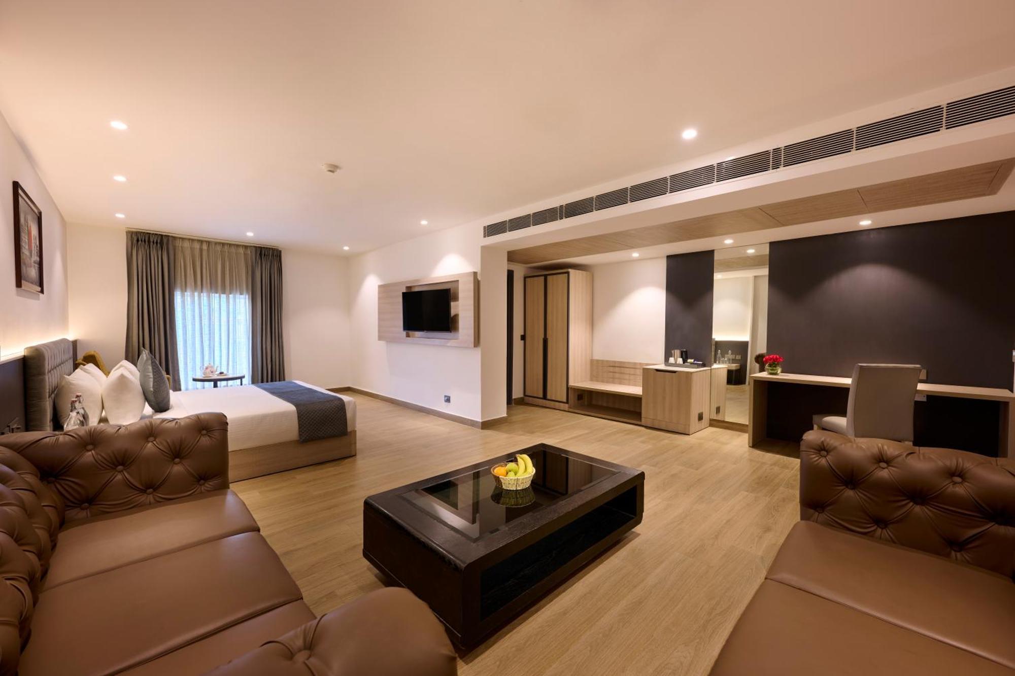 Delite Sarovar Portico Faridabad Extérieur photo