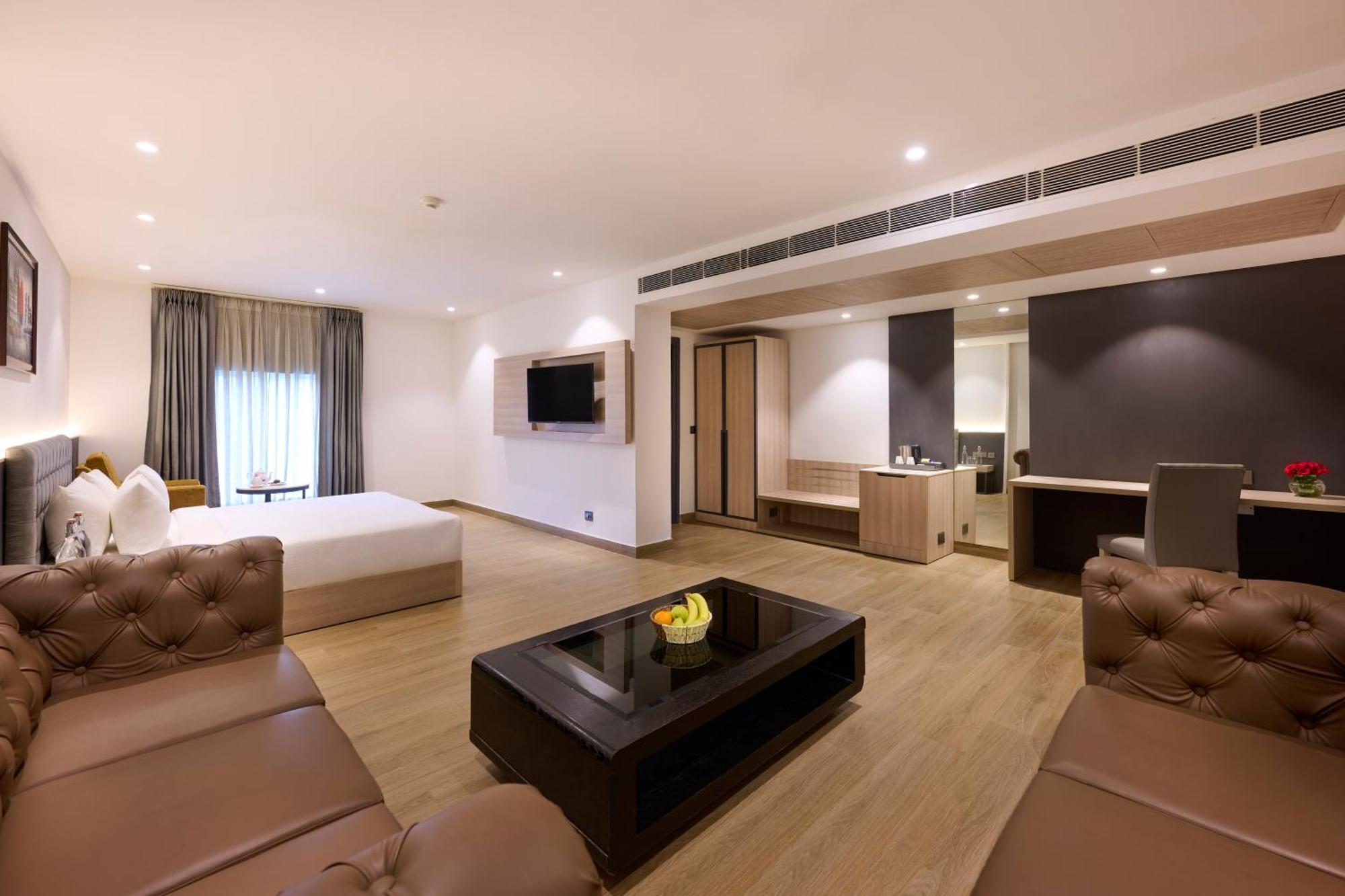 Delite Sarovar Portico Faridabad Extérieur photo