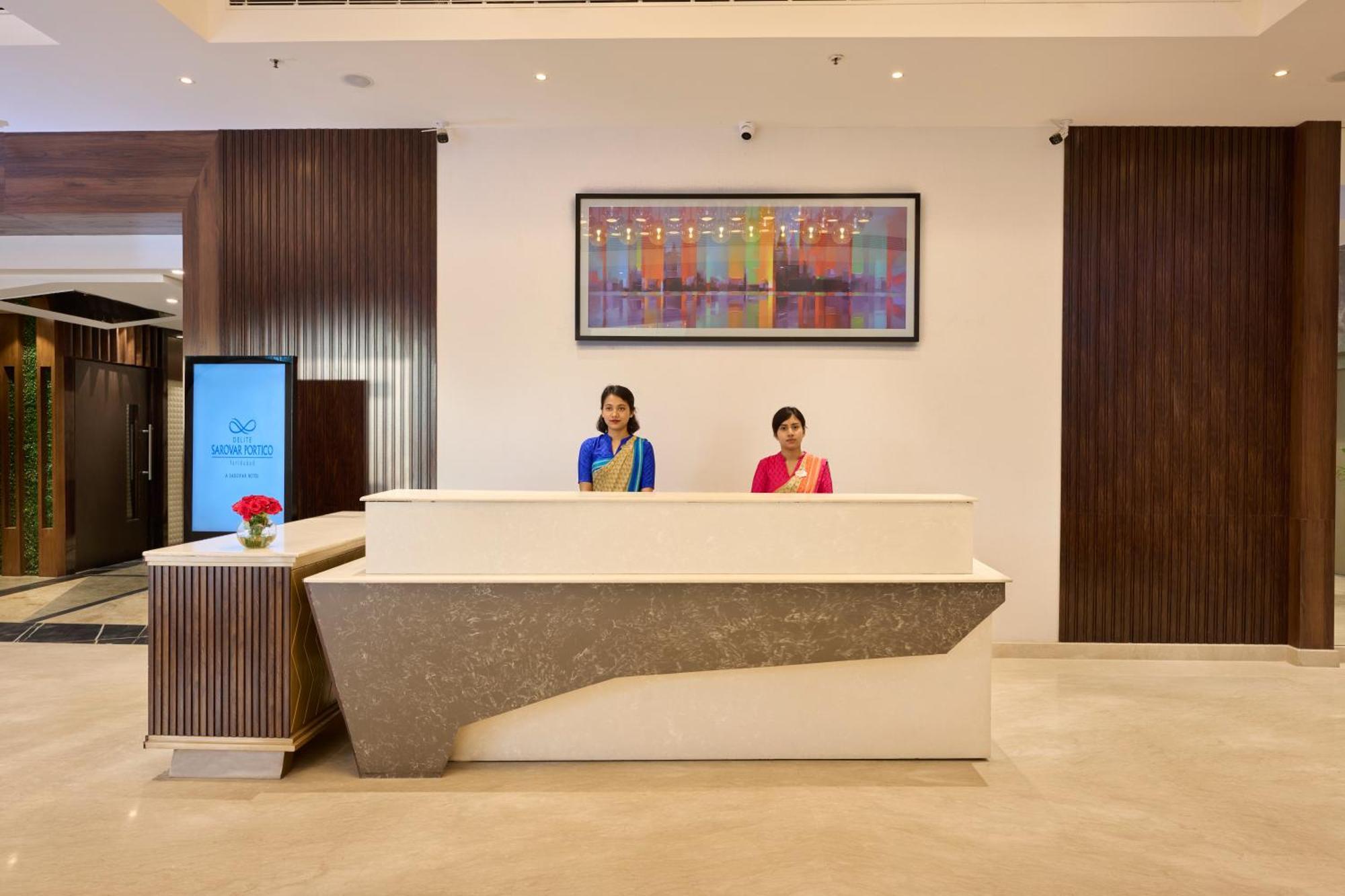 Delite Sarovar Portico Faridabad Extérieur photo