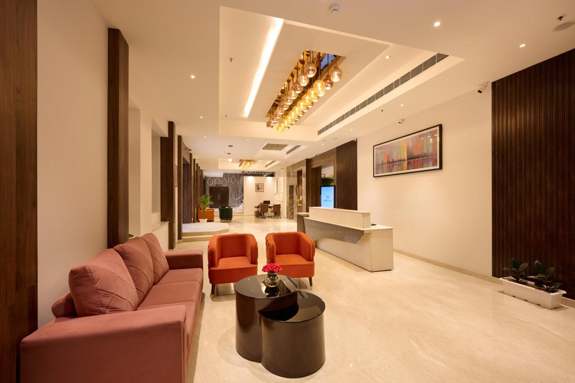 Delite Sarovar Portico Faridabad Extérieur photo