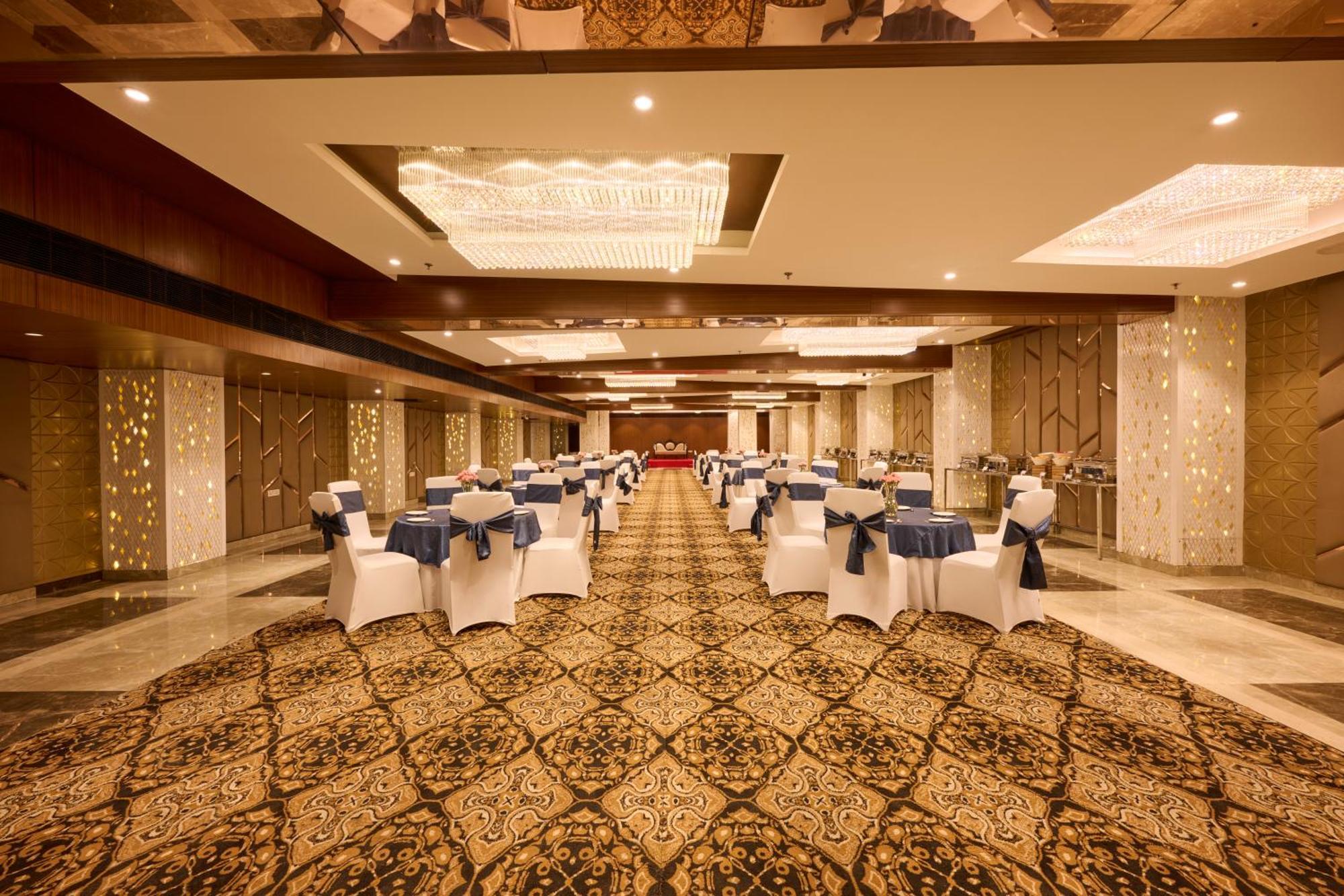 Delite Sarovar Portico Faridabad Extérieur photo